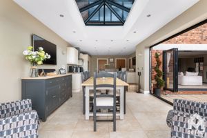 Photo 27- click for photo gallery